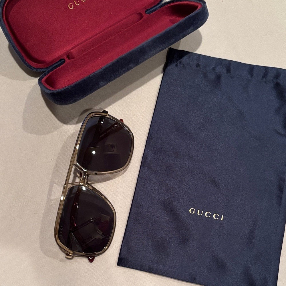 Gucci Black & clear Sunglasses